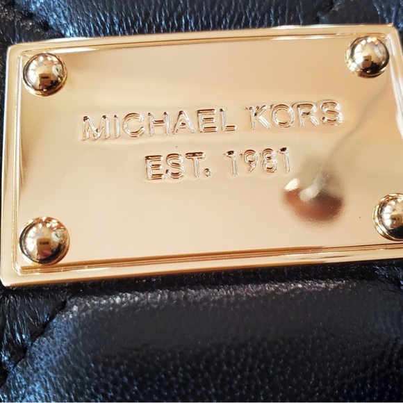 Michael Michael Kors Genuine Leather Quilted case sleeve pouch - Picture 7 of 7